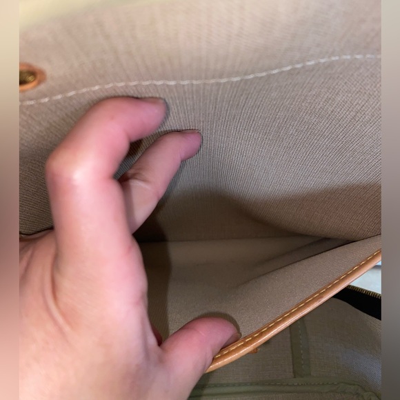 Louis Vuitton Monogram Excursion Bag Travel - Picture 6 of 17